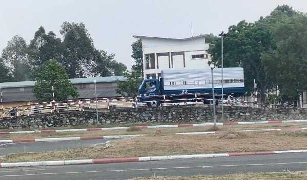 hoc lai xe o to o vinh long phat thanh 1