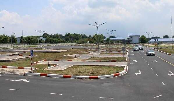 trung tam hoc lai xe o to o vinh long Phat Thanh 1