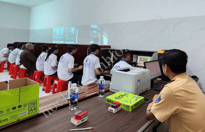 Học Lái Xe Số Tự Động Ở Vĩnh Long - Xu Hướng 2025